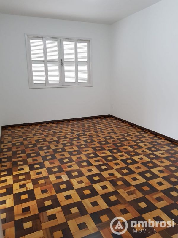 CASA 3 QTOS - JARDIM MALUCHE 