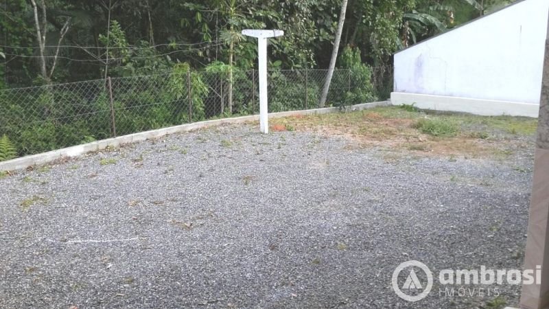 Casa de 2 quartos, no bairro Primeiro de Maio, em Brusque | Eu Corretor
