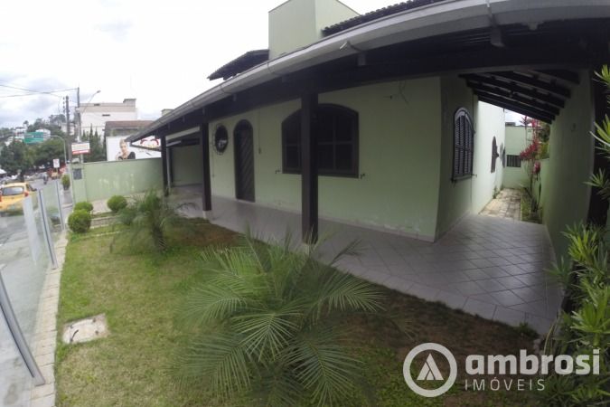 CASA COMERCIAL - JARDIM MALUCHE (PISO TÉRREO) 