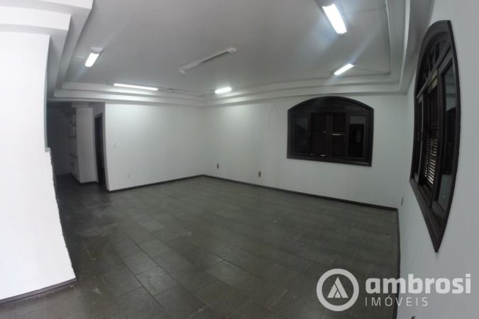 CASA COMERCIAL - JARDIM MALUCHE (PISO TÉRREO) 