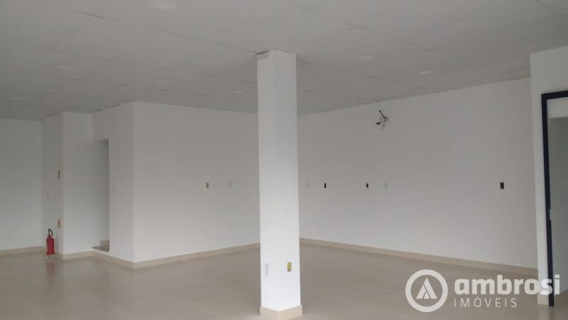 SALA COMERCIAL  PISO SUPERIOR - BAIRRO JARDIM MALUCHE  -SEMI MOBILIADA 