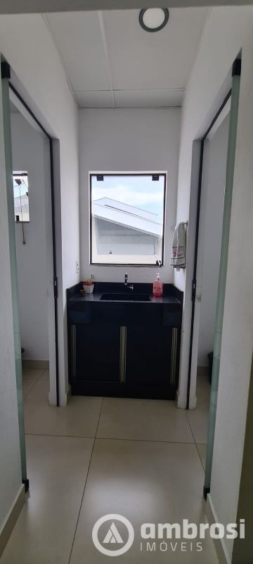 SALA COMERCIAL  PISO SUPERIOR - BAIRRO JARDIM MALUCHE  -SEMI MOBILIADA 