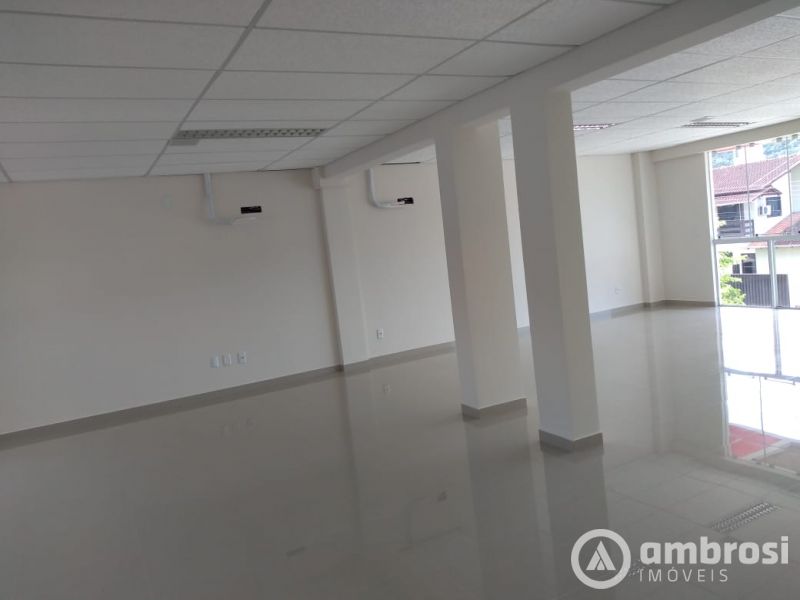 Sala Comercial de 80m² no bairro Jardim Maluche, em Brusque | Eu Corretor
