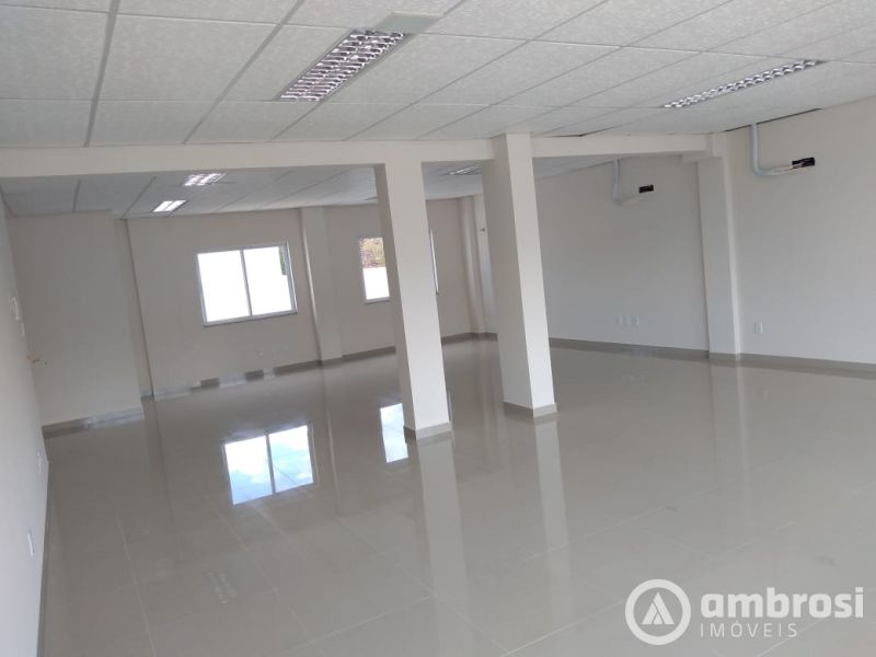Sala Comercial de 80m² no bairro Jardim Maluche, em Brusque | Eu Corretor