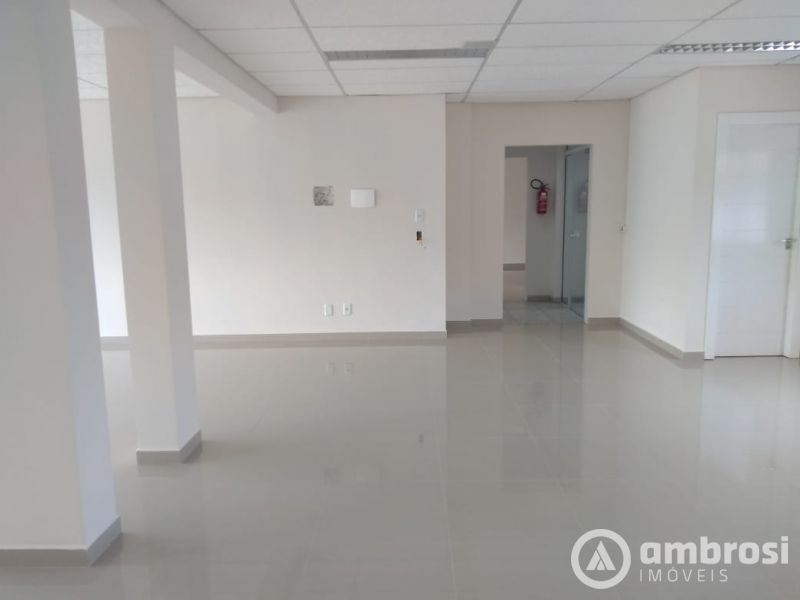 Sala Comercial de 80m² no bairro Jardim Maluche, em Brusque | Eu Corretor
