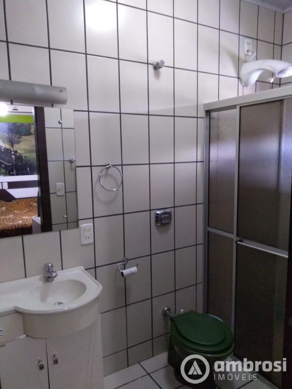 Casa no Centro de Brusque - Rua comercial 