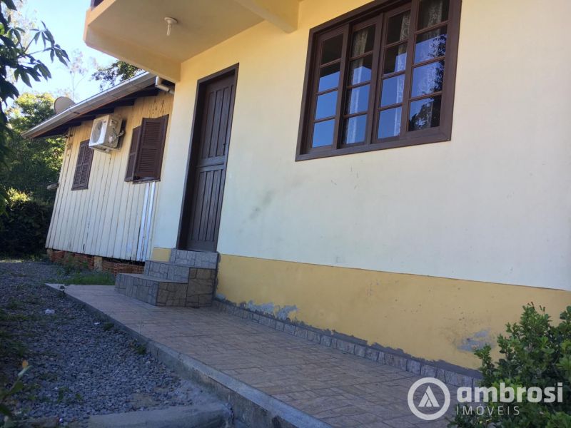 Casa de 2 quartos, no bairro Azambuja, em Brusque | Eu Corretor