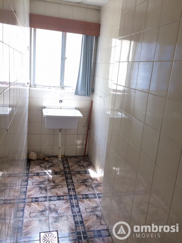Apartamento 2 qtos -   Jardim Maluche - COM COZINHA MOBILIADA 