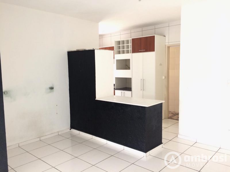 Apartamento 2 qtos -   Jardim Maluche - COM COZINHA MOBILIADA 