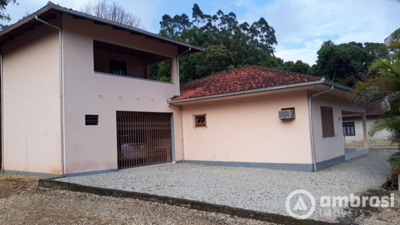 CASA COM UMA FLEXIBILIDADE  DE NEGOCIAÇÃO. 
