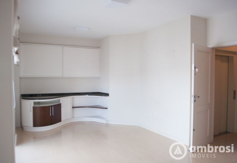 Apartamento de 2 quartos, 120m² | Eu Corretor