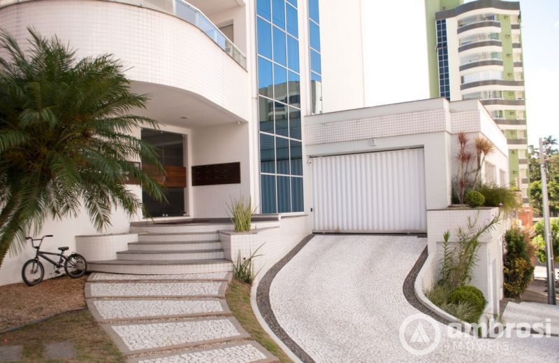 COBERTURA :  02 SUITES, COM HIDROMASSAGEM - SEMI MOBILIADO - CENTRO 