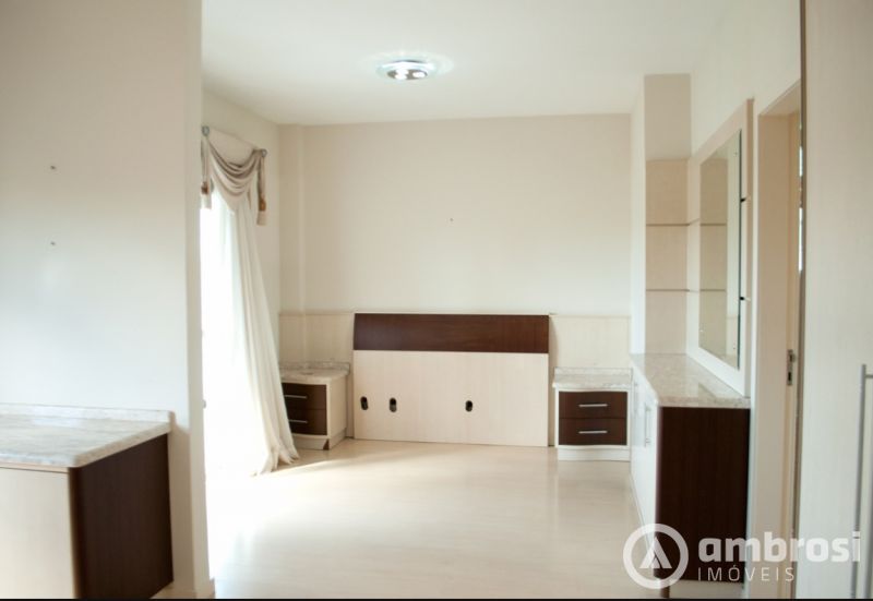 COBERTURA :  02 SUITES, COM HIDROMASSAGEM - SEMI MOBILIADO - CENTRO 