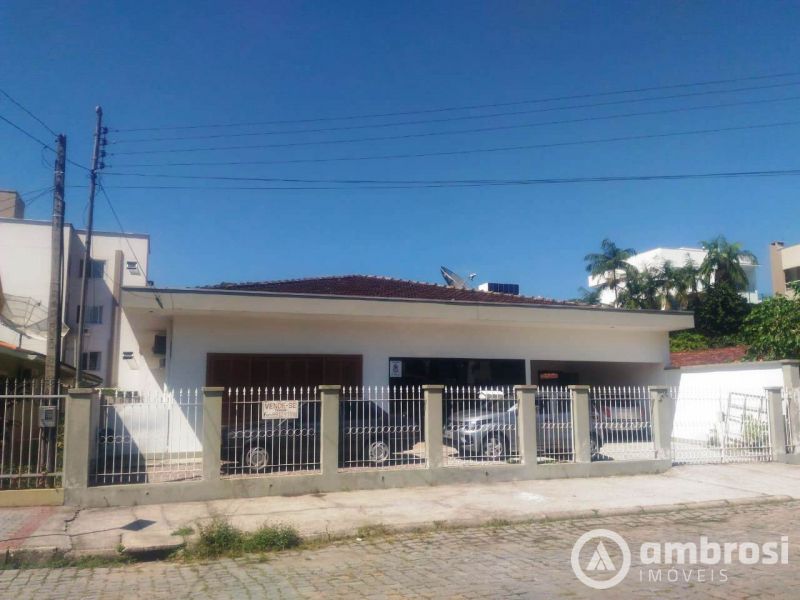 Casa COMERCIAL -  1 Suíte + 3 Quartos - JARDIM MALUCHE .