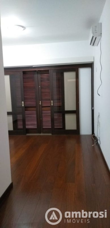 LINDA CASA - 1 SUITE+02 QTOS - MALUCHE