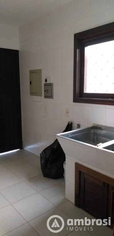 LINDA CASA - 1 SUITE+02 QTOS - MALUCHE