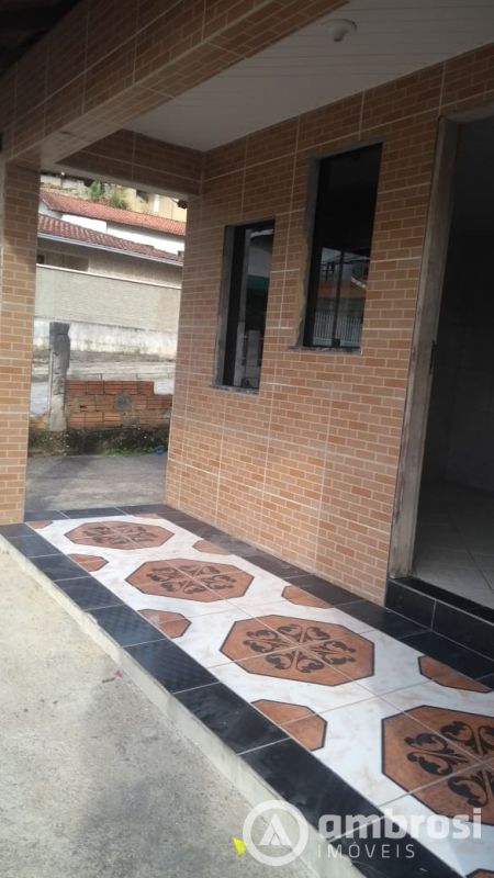 CASA 1 SUITE + 02 QTOS 