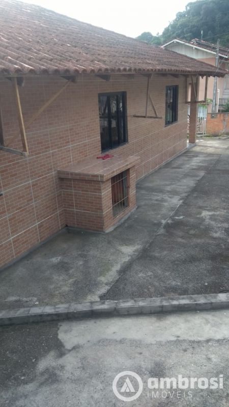 CASA 1 SUITE + 02 QTOS 