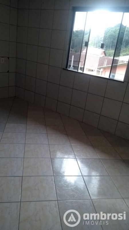 CASA 1 SUITE + 02 QTOS 
