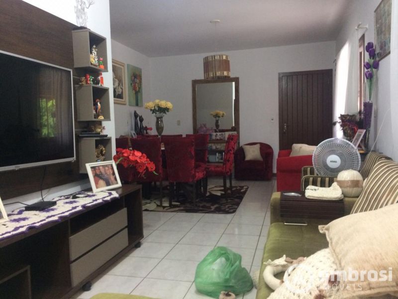 Casa   1 SUITE + 3 QTOS - SOUZA CRUZ 