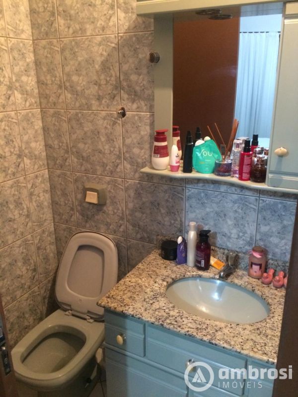 Casa   1 SUITE + 3 QTOS - SOUZA CRUZ 
