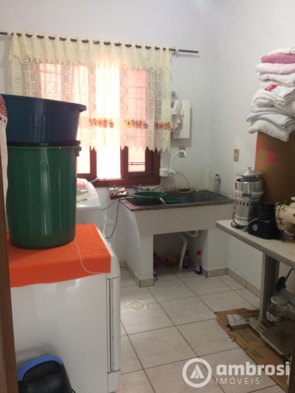 Casa   1 SUITE + 3 QTOS - SOUZA CRUZ 