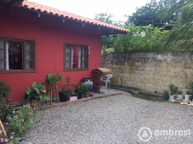 Casa de 4 quartos, 270m² no bairro Souza Cruz, em Brusque | Eu Corretor