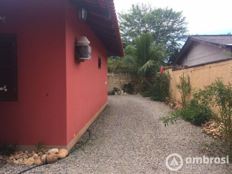 Casa de 4 quartos, 270m² no bairro Souza Cruz, em Brusque | Eu Corretor