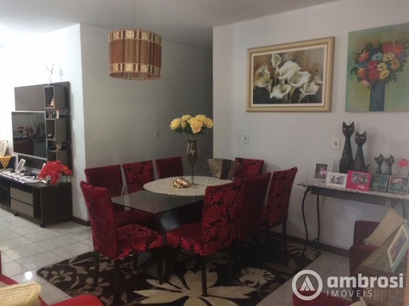 Casa de 4 quartos, 270m² no bairro Souza Cruz, em Brusque | Eu Corretor