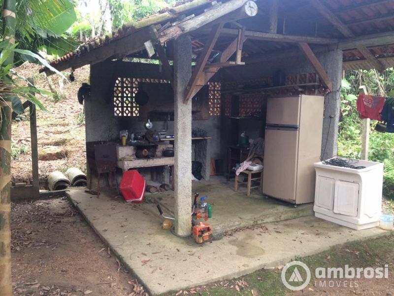 Casa   1 SUITE + 3 QTOS - SOUZA CRUZ 