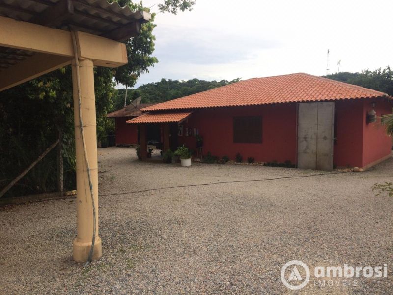 Casa de 4 quartos, 270m² no bairro Souza Cruz, em Brusque | Eu Corretor
