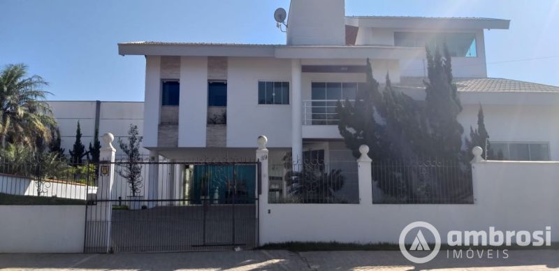 Casa de 3 quartos, 320m² no bairro Limoeiro, em Brusque | Eu Corretor