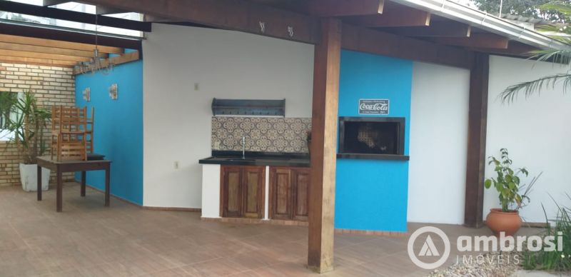 CASA 01 SUITE + 03 QTOS  (SEMI-MOBILIADA) - BAIRRO LIMOEIRO