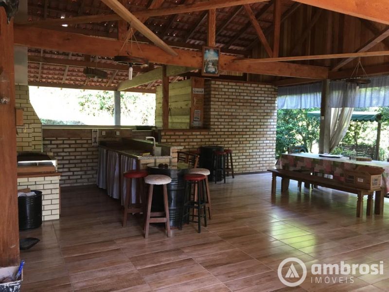 Casa de 3 quartos, 300m² no bairro Centro, em Guabiruba | Eu Corretor