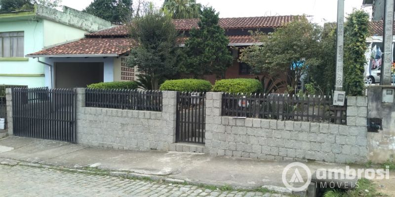 Casa 3 quartos - Troco por Apartamento.