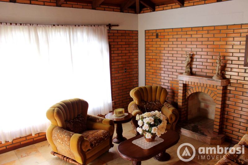 CASA  4 SUITES - CENTRO GUABIRUBA 