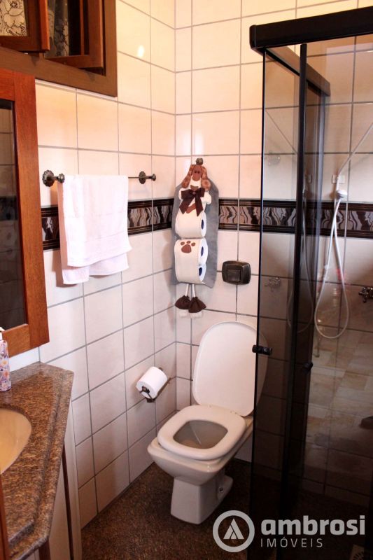 CASA  4 SUITES - CENTRO GUABIRUBA 