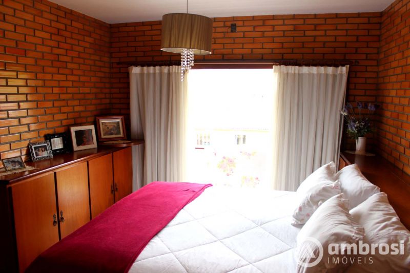 CASA  4 SUITES - CENTRO GUABIRUBA 
