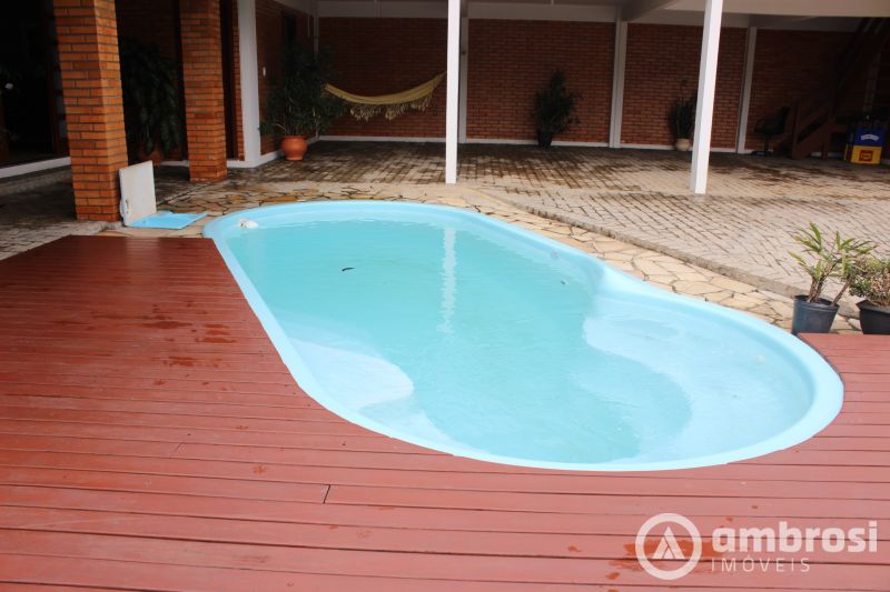 CASA  4 SUITES - CENTRO GUABIRUBA 