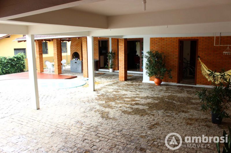 CASA  4 SUITES - CENTRO GUABIRUBA 