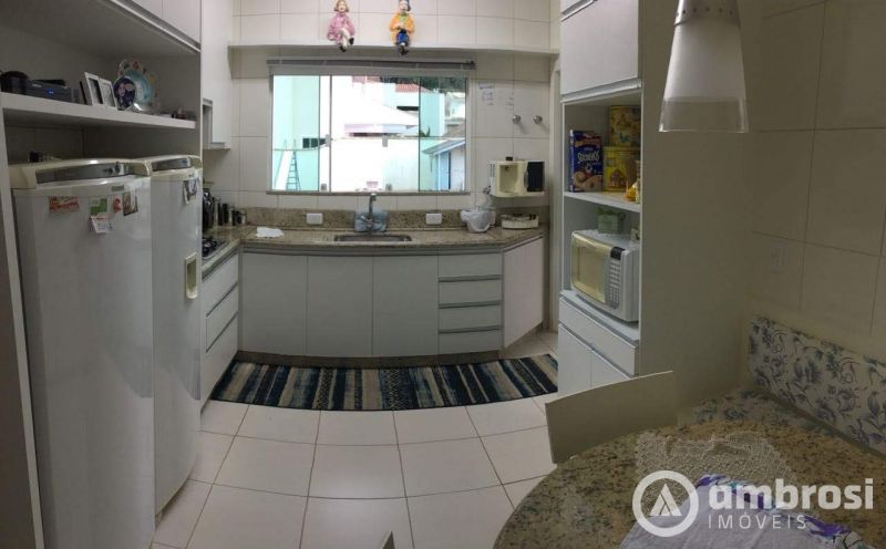 CASA 1 SUITE + 02 QTOS - COM PISCINA - SEMI MOBILIADA - BAIRRO GUARANI