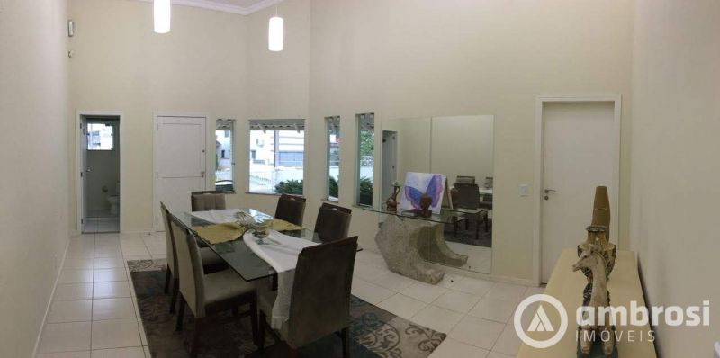 CASA 1 SUITE + 02 QTOS - COM PISCINA - SEMI MOBILIADA - BAIRRO GUARANI