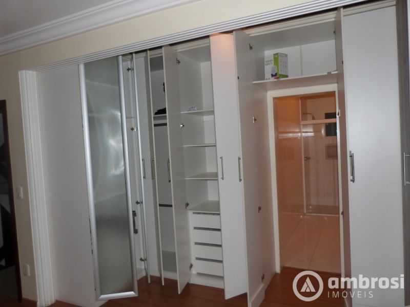 CASA COM 01 SUITE + 03 QTOS - COM PISCINA - SANTA RITA 