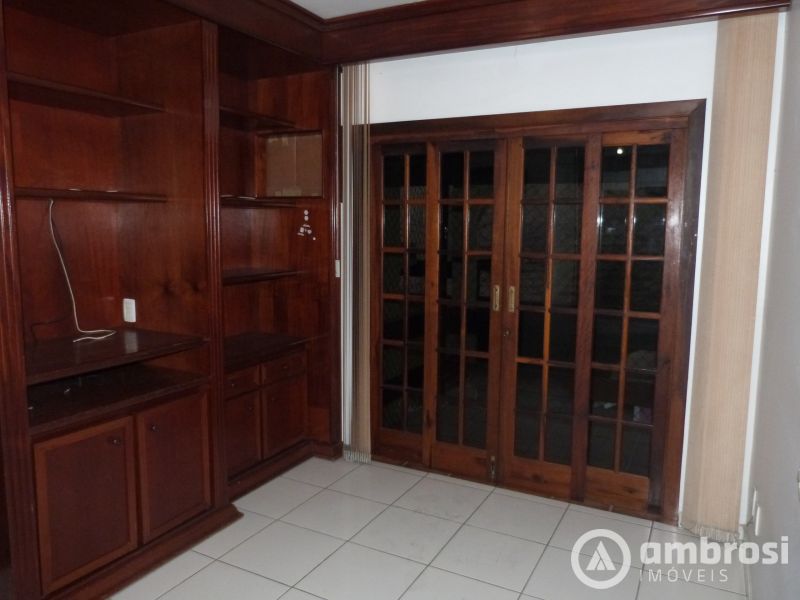 CASA COM 01 SUITE + 03 QTOS - COM PISCINA - SANTA RITA 