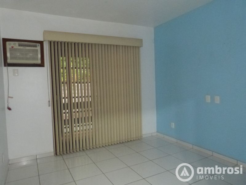 CASA COM 01 SUITE + 03 QTOS - COM PISCINA - SANTA RITA 
