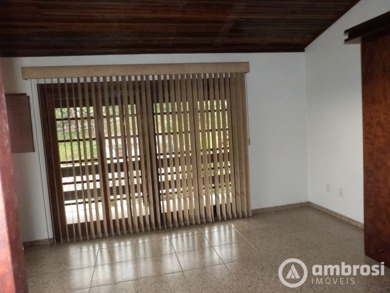 CASA COM 01 SUITE + 03 QTOS - COM PISCINA - SANTA RITA 