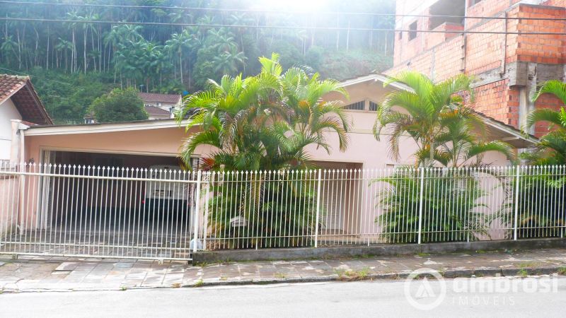 Casa de 3 quartos, 170m² no bairro Azambuja, em Brusque | Eu Corretor