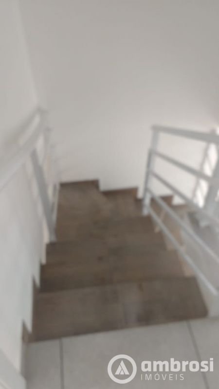 CASA  N. 04 - PRIMEIRO DE MAIO 