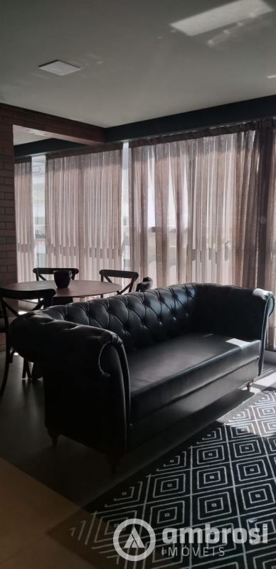 APTO COM 4 SUITES - CENTRO - Suíte com hidromassagem  
