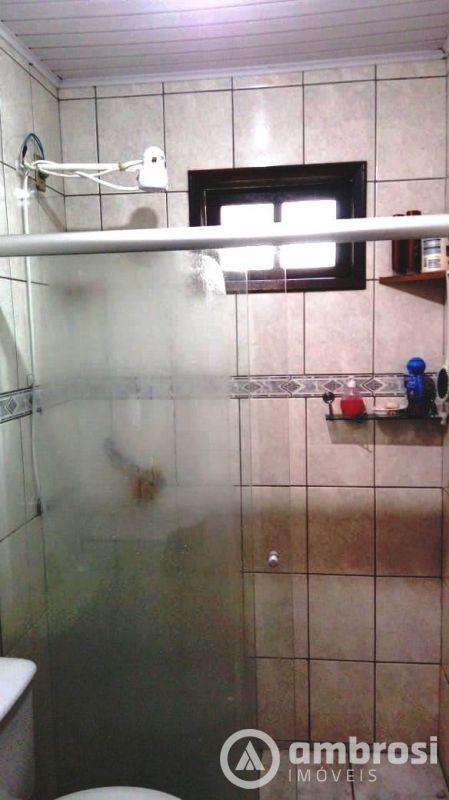 CASA 01 SUITE + 03 QTOS - BAIRRO MALUCHE